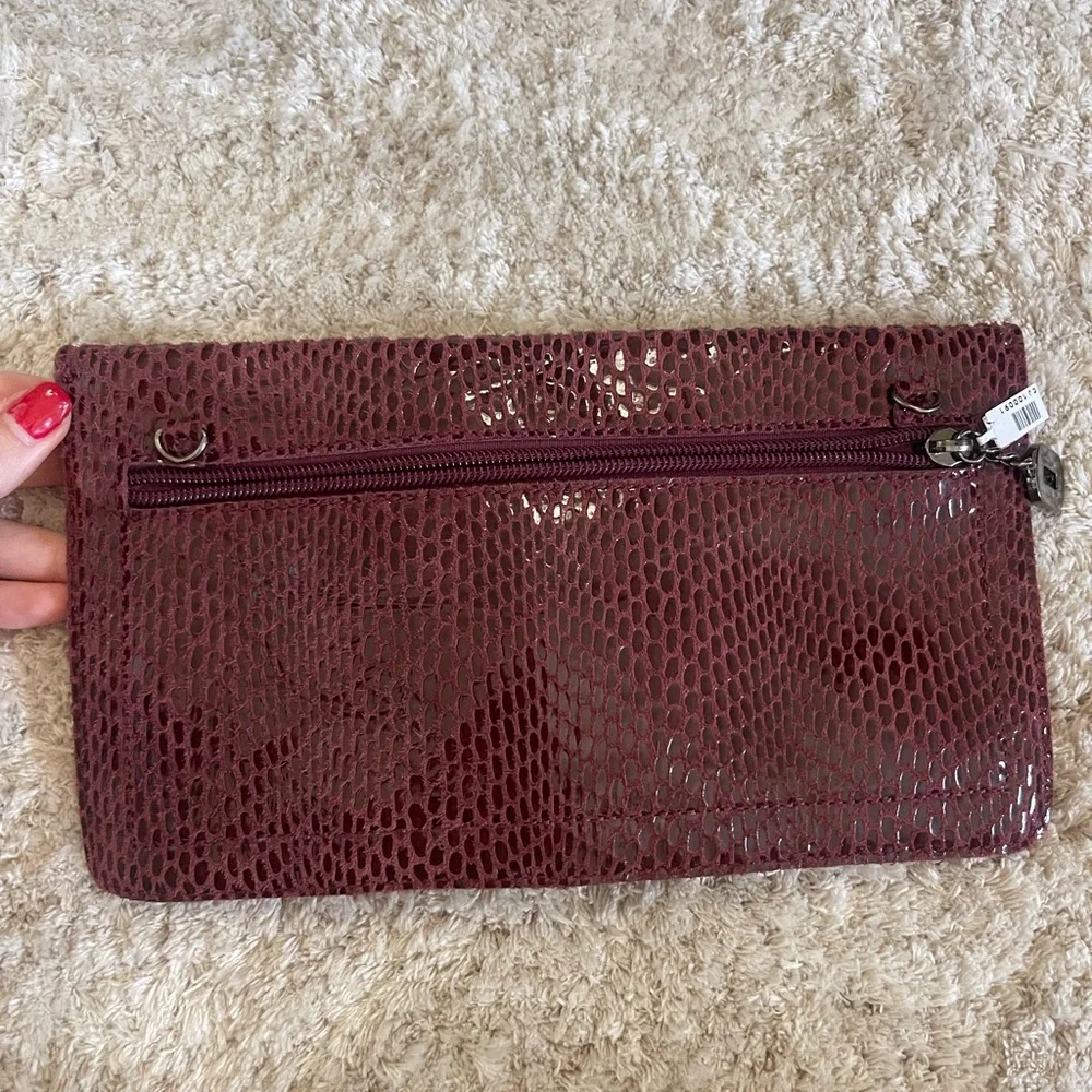 Sorial New York Burgundy Clutch NEW WITH TAGS - Picture 4 of 7